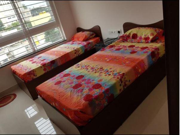 Bed and Breakfast Suyash Pg - Melange à Bangalore Extérieur photo